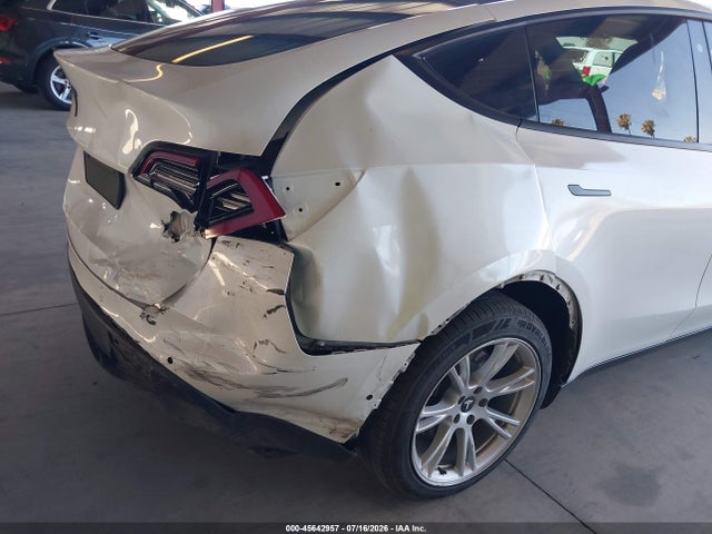 45642957 :رقم المزاد ، 5YJYGDEE1LF028230 vin ، 2020 Tesla Model Y Long Range Dual Motor All-wheel Drive مزاد بيع