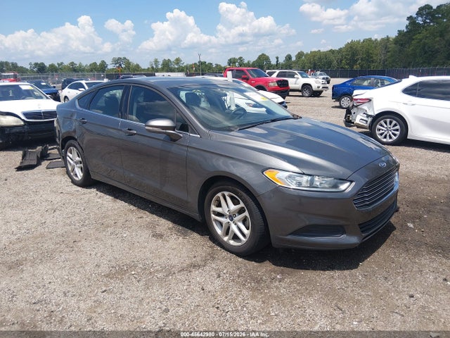 45642980 :رقم المزاد ، 3FA6P0H72GR294220 vin ، 2016 Ford Fusion Se مزاد بيع