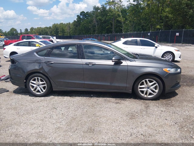 45642980 :رقم المزاد ، 3FA6P0H72GR294220 vin ، 2016 Ford Fusion Se مزاد بيع