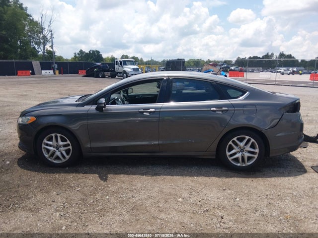 45642980 :رقم المزاد ، 3FA6P0H72GR294220 vin ، 2016 Ford Fusion Se مزاد بيع