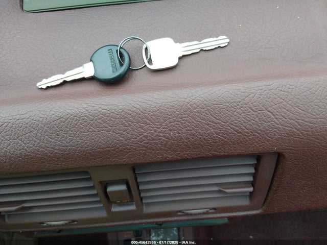 Продажа на аукционе авто 1987 Mazda 626, vin: JM1GC2218H1112834, номер лота: 45642995