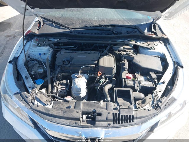 1HGCR2F12HA012592 Honda Accord Sport Se