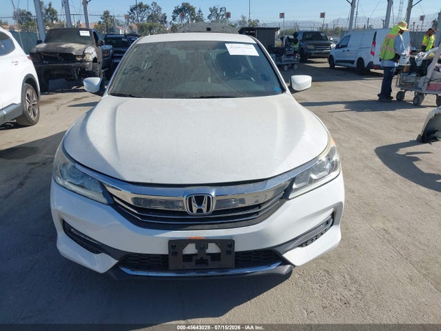 1HGCR2F12HA012592 Honda Accord Sport Se