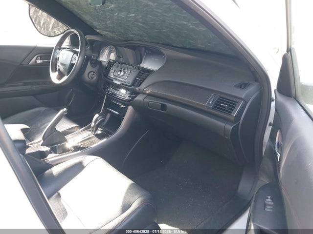 1HGCR2F12HA012592 Honda Accord Sport Se