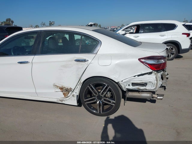 1HGCR2F12HA012592 Honda Accord Sport Se