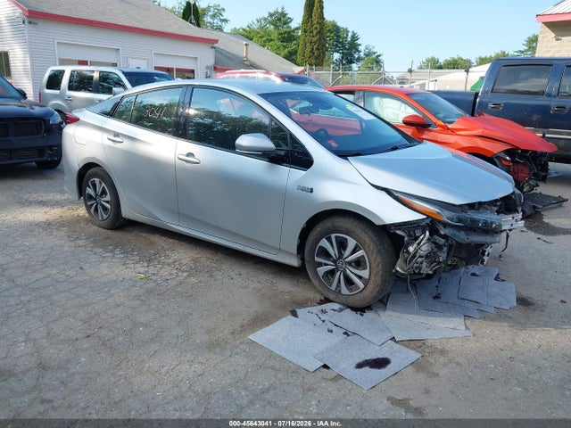 Auction sale of the 2018 Toyota Prius Prime Premium, vin: JTDKARFP3J3096379, lot number: 45643041