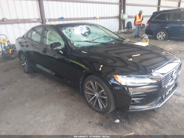 Продажа на аукционе авто 2021 Volvo S60 T5 Momentum, vin: 7JR102FZ0MG123379, номер лота: 45643073