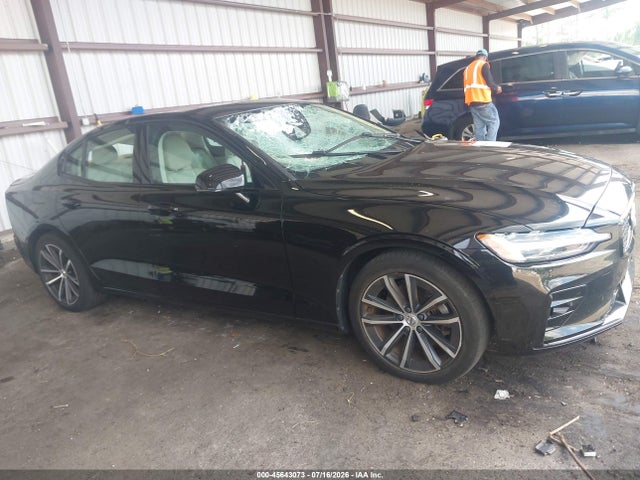 Продажа на аукционе авто 2021 Volvo S60 T5 Momentum, vin: 7JR102FZ0MG123379, номер лота: 45643073