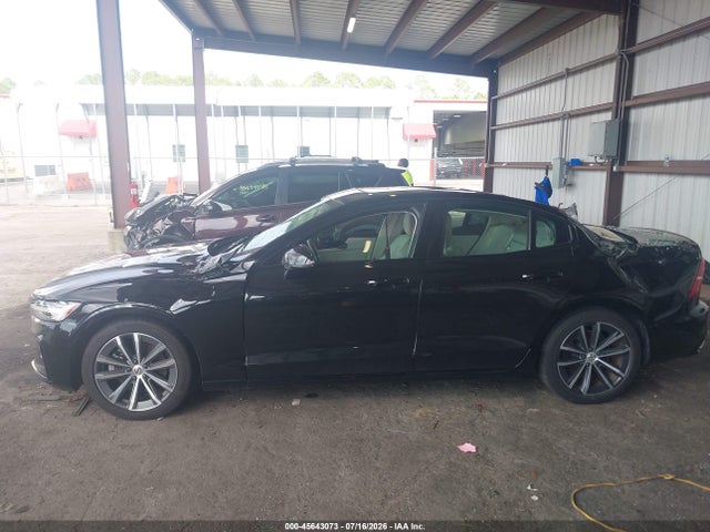 Продажа на аукционе авто 2021 Volvo S60 T5 Momentum, vin: 7JR102FZ0MG123379, номер лота: 45643073
