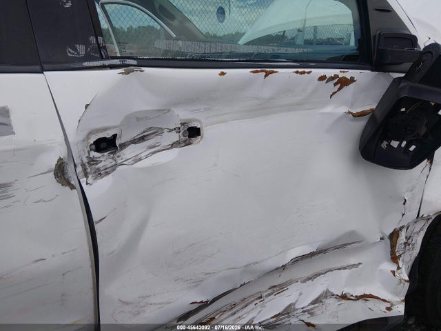 5TDZY5G13ES054389 Toyota Sequoia Sr5 5.7l V8