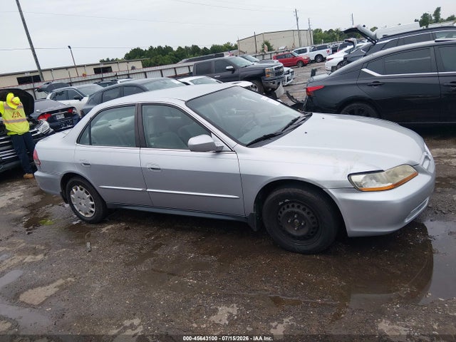 45643100 :رقم المزاد ، 1HGCG56461A067862 vin ، 2001 Honda Accord 2.3 Lx مزاد بيع