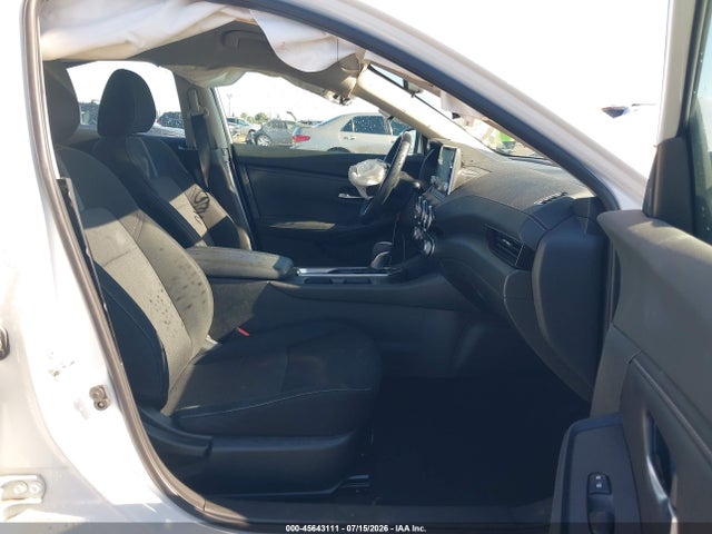 3N1AB8CV5NY261063 Nissan Sentra Sv Xtronic Cvt