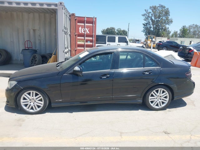 2009 Mercedes-benz C 300 მანქანა იყიდება აუქციონზე, vin: WDDGF54X29F332636, აუქციონის ნომერი: 45643124