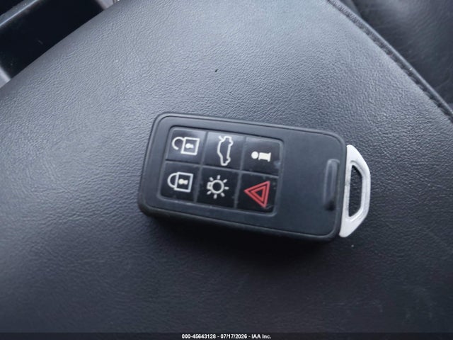 45643128 :رقم المزاد ، YV4902BZ5D1169202 vin ، 2013 Volvo Xc70 T6 مزاد بيع
