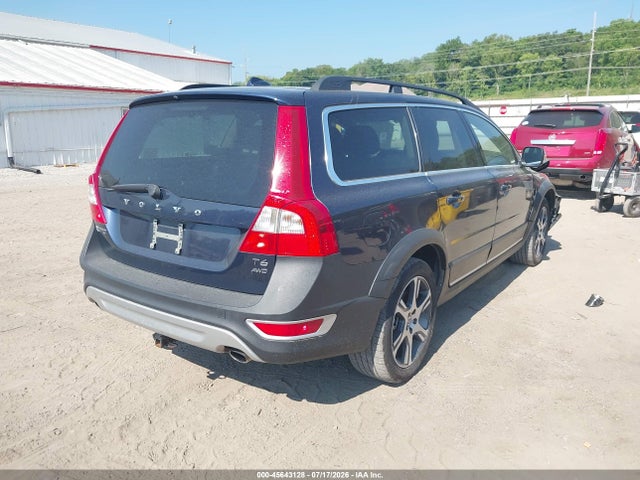 45643128 :رقم المزاد ، YV4902BZ5D1169202 vin ، 2013 Volvo Xc70 T6 مزاد بيع