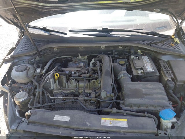 Продаж на аукціоні авто 2021 Volkswagen Golf 1.4t Tsi, vin: 3VWG57AU6MM013295, номер лоту: 45643131