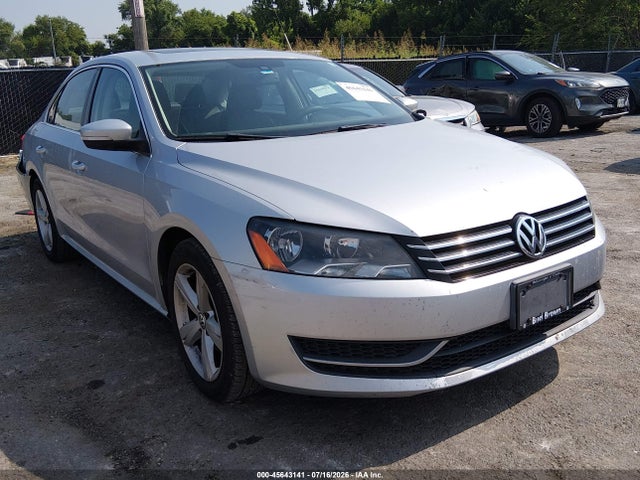 45643141 :رقم المزاد ، 1VWBP7A35DC047564 vin ، 2013 Volkswagen Passat 2.5l Se مزاد بيع