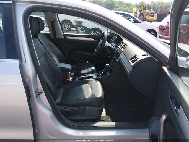 45643141 :رقم المزاد ، 1VWBP7A35DC047564 vin ، 2013 Volkswagen Passat 2.5l Se مزاد بيع