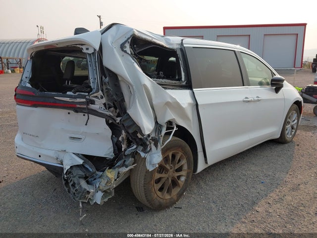 2C4RC1GG2TR183225 Chrysler Pacifica Limited