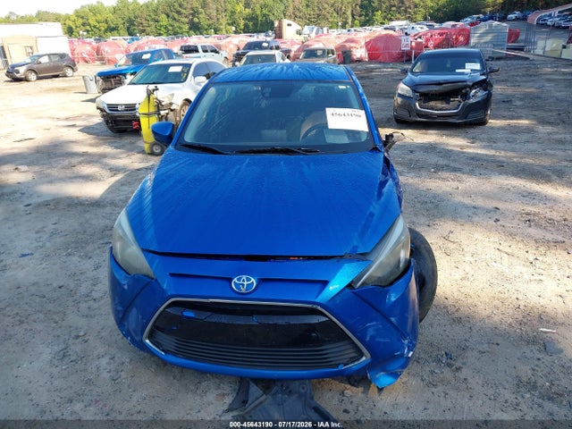3MYDLBYV2JY325942 Toyota YARIS IA