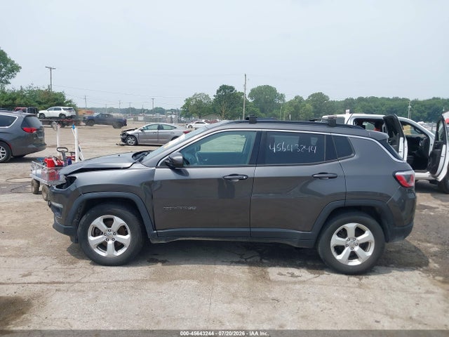 45643244 :رقم المزاد ، 3C4NJDBB4HT650750 vin ، 2017 Jeep Compass Latitude مزاد بيع