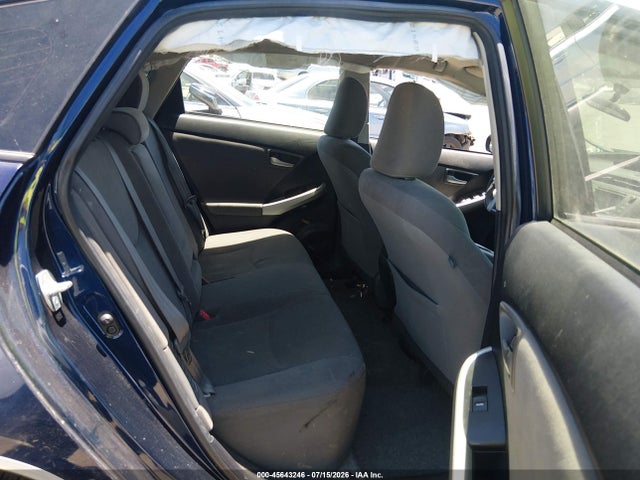 Toyota Prius Two 2014 JTDKN3DU3E0392407 Image 8