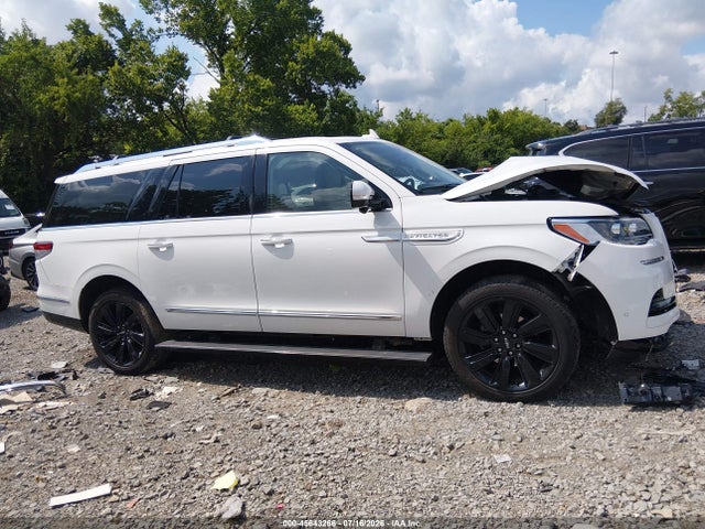 Продажа на аукционе авто 2024 Lincoln Navigator Reserve L, vin: 5LMJJ3LG3REL18358, номер лота: 45643266