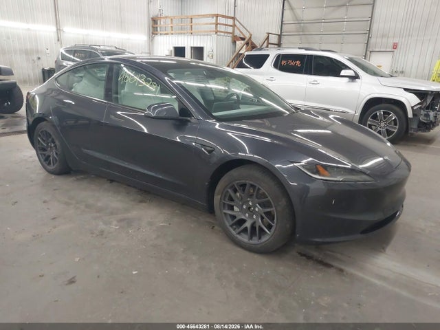 45643281 :رقم المزاد ، 5YJ3E1EB2RF810923 vin ، 2024 Tesla Model 3 Long Range Dual Motor All-wheel Drive مزاد بيع