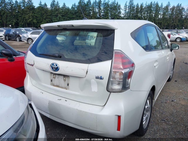 Toyota Prius V Two 2015 JTDZN3EU1FJ026504 Image 22