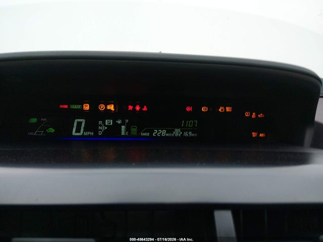 Toyota Prius V Two 2015 JTDZN3EU1FJ026504 Image 7