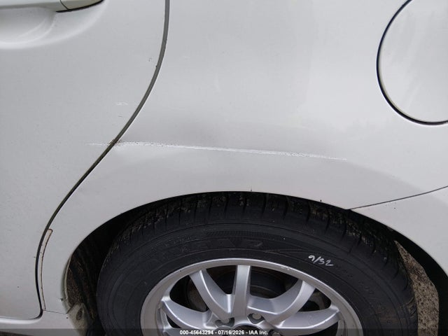 Toyota Prius V Two 2015 JTDZN3EU1FJ026504 Image 17