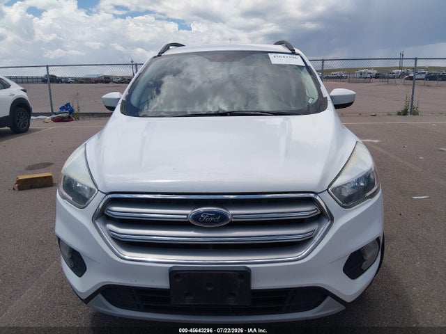 1FMCU9GD8JUA75758 Ford ESCAPE SE