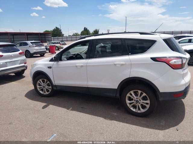 1FMCU9GD8JUA75758 Ford ESCAPE SE