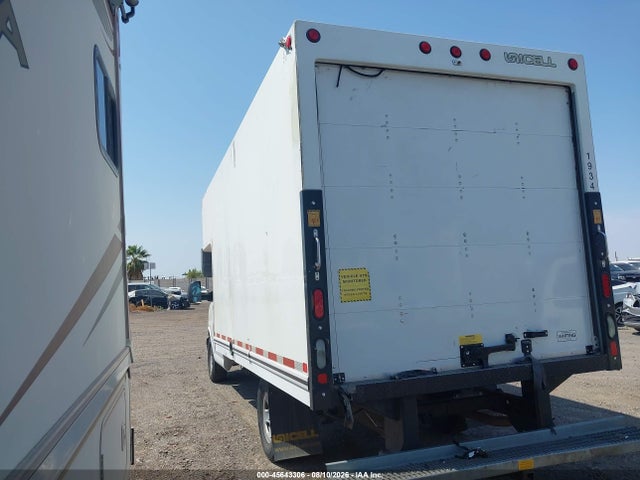Chevrolet Express Cutaway Work Van 2018 1GB0GSFG3J1332915 Image 3