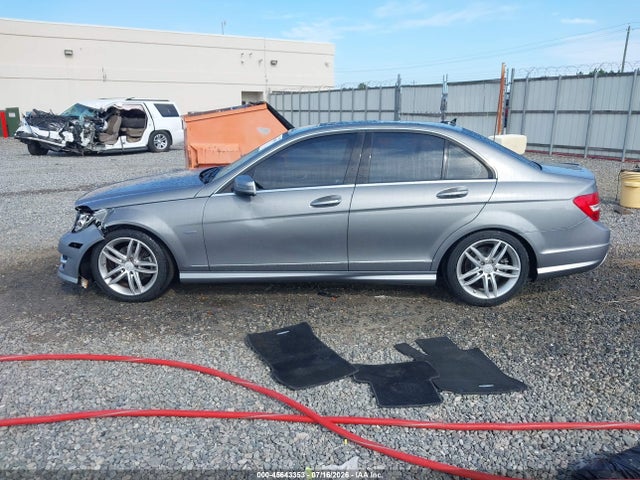 45643353 :رقم المزاد ، WDDGF4HB1CR212115 vin ، 2012 Mercedes-benz C 250 Sport مزاد بيع