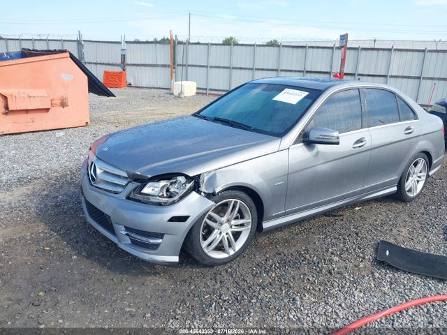 45643353 :رقم المزاد ، WDDGF4HB1CR212115 vin ، 2012 Mercedes-benz C 250 Sport مزاد بيع