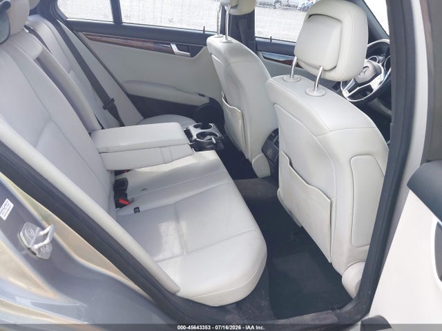 45643353 :رقم المزاد ، WDDGF4HB1CR212115 vin ، 2012 Mercedes-benz C 250 Sport مزاد بيع