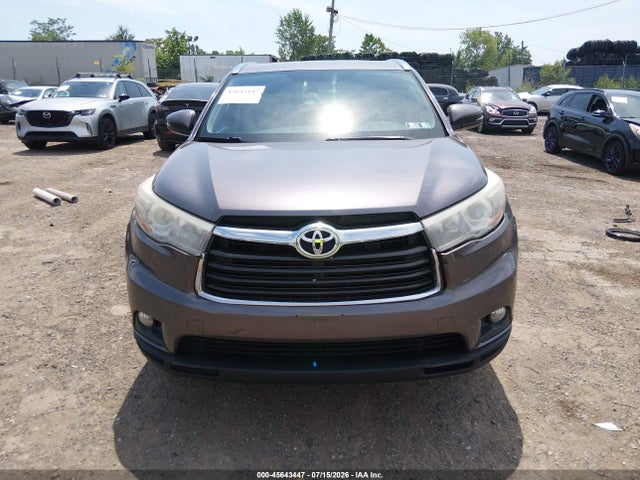 Toyota Highlander Xle V6 2015 5TDJKRFHXFS190167 Image 11