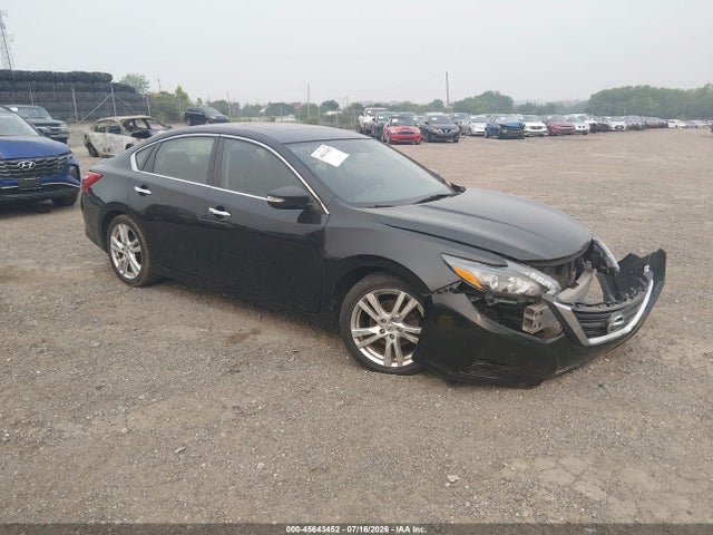 2017 1N4BL3AP6HC125422 main image