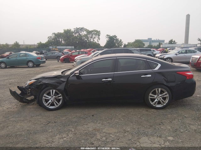 1N4BL3AP6HC125422 Nissan Altima 3.5 Sl/3.5 Sr