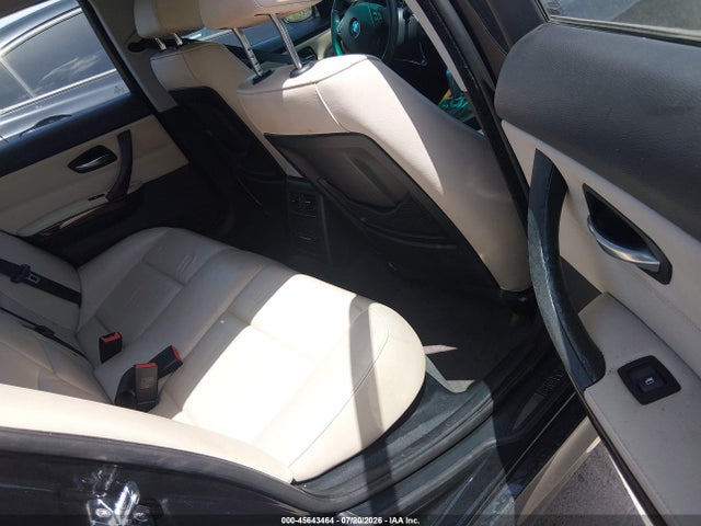45643464 :رقم المزاد ، WBAPH73569E128165 vin ، 2009 Bmw 328i مزاد بيع