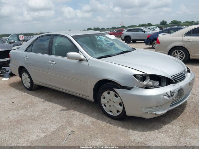 2005 Toyota Camry Le მანქანა იყიდება აუქციონზე, vin: 4T1BE30K65U102170, აუქციონის ნომერი: 45643473