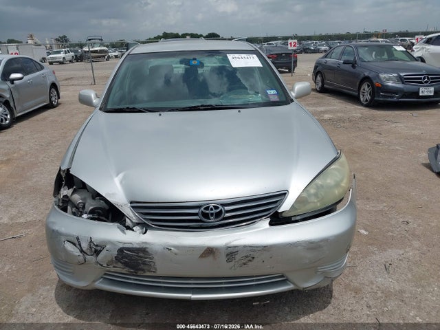 2005 Toyota Camry Le მანქანა იყიდება აუქციონზე, vin: 4T1BE30K65U102170, აუქციონის ნომერი: 45643473