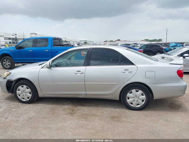 2005 Toyota Camry Le მანქანა იყიდება აუქციონზე, vin: 4T1BE30K65U102170, აუქციონის ნომერი: 45643473