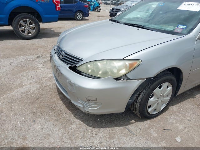 2005 Toyota Camry Le მანქანა იყიდება აუქციონზე, vin: 4T1BE30K65U102170, აუქციონის ნომერი: 45643473