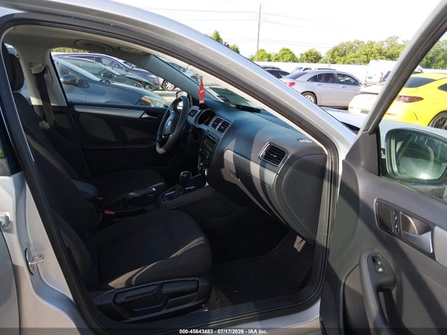 Auction sale of the 2015 Volkswagen Jetta 1.8t Se, vin: 3VWD17AJ6FM240333, lot number: 45643483