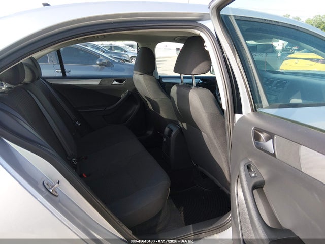 Auction sale of the 2015 Volkswagen Jetta 1.8t Se, vin: 3VWD17AJ6FM240333, lot number: 45643483