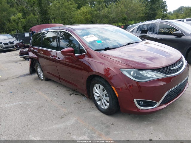 45643489 :رقم المزاد ، 2C4RC1FG8KR721863 vin ، 2019 Chrysler Pacifica Touring Plus مزاد بيع