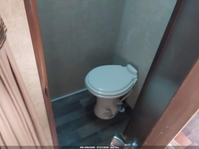 Keystone Hideout 2017 4YDF27621H7203341 Image 17