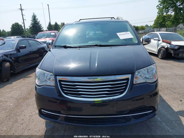2015 Chrysler Town & Country Touring-l მანქანა იყიდება აუქციონზე, vin: 2C4RC1CG0FR697309, აუქციონის ნომერი: 45643554